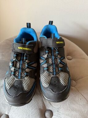Merrell Kids Hiking Shoes Size 3.5 Youth Gray Blue Trail Sneakers Outdoor